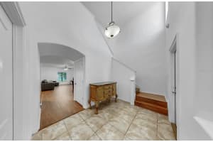 10012 NEWMINSTER LOOP, RUSKIN, FL 33573 - MLS#MFRTB8453034