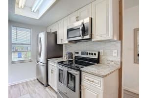 2520 SAINT JOHN STREET, TAMPA, FL 33607 - MLS#MFRTB8453092