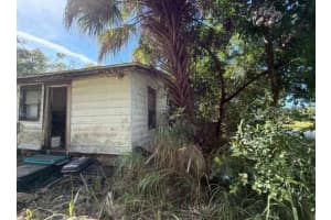 2103 45TH ST COURT, BRADENTON, FL 34208 Sold 12/31/25