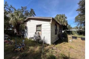 2103 45TH ST COURT, BRADENTON, FL 34208 Sold 12/31/25