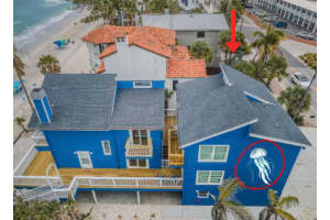 8432 GULF BOULEVARD, TREASURE ISLAND, FL 33706 - MLS#MFRTB8453130