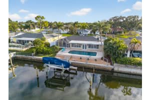 1963 TANGLEWOOD DRIVE, ST PETERSBURG, FL 33702 - MLS#MFRTB8453154