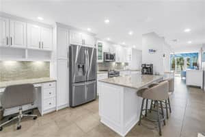 6001 BAHIA DEL MAR CIRCLE, ST PETERSBURG, FL 33715 - MLS#MFRTB8453182