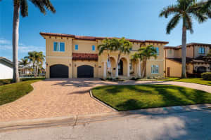 1976 KANSAS AVENUE, ST PETERSBURG, FL 33703 - MLS#MFRTB8453291