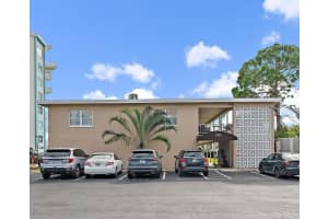 283 104TH AVENUE, TREASURE ISLAND, FL 33706 - MLS#MFRTB8453345