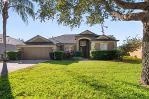 2712 ABBEY GROVE DRIVE, VALRICO, FL 33594 - MLS#MFRTB8453373