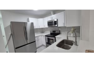 7128 OAKWOOD DR #2, NEW PORT RICHEY, FL 34652 - MLS#MFRTB8453485