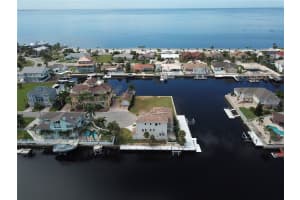 5415 CAPTAINS COURT, NEW PORT RICHEY, FL 34652 - MLS#MFRTB8453492