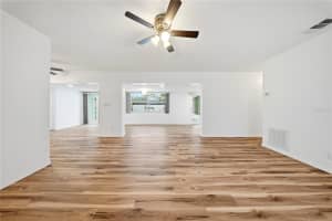6725 17TH LANE, ST PETERSBURG, FL 33702 - MLS#MFRTB8453615