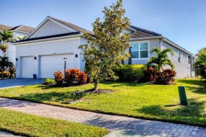 6233 CHAMPIONS ROW STREET, BRADENTON, FL 34210 - MLS#MFRTB8453667