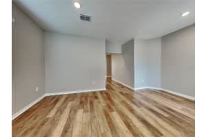 MLS# MFRTB8453695, Lakeland, Florida 33811