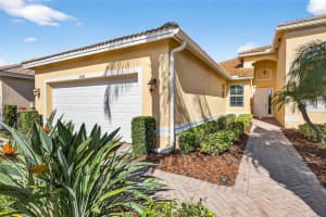 15652 AURORA LAKE CIRCLE, WIMAUMA, FL 33598 - MLS#MFRTB8453766