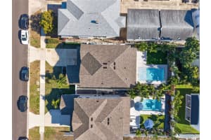 810 32ND AVENUE, ST PETERSBURG, FL 33704 - MLS#MFRTB8453779