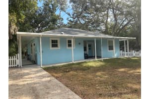 3715 VALLEY TREE DRIVE, TAMPA, FL 33610 - MLS#MFRTB8453789