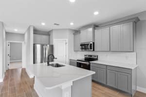 13521 WALDEN SHEFFIELD ROAD, DOVER, FL 33527 - MLS#MFRTB8453887