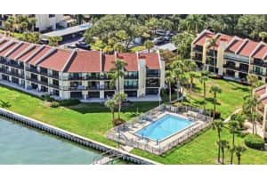 7520 SUNSHINE SKYWAY LANE, ST PETERSBURG, FL 33711 - MLS#MFRTB8453940