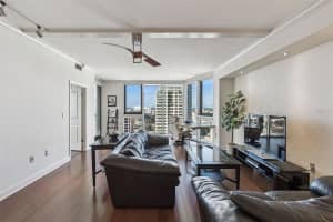 1 BEACH DRIVE, ST PETERSBURG, FL 33701 - MLS#MFRTB8453975