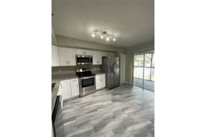 7218 E BANK DR, TAMPA, FL 33617 - MLS#MFRTB8453999