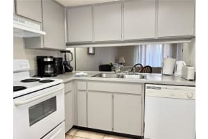 5054 TERRACE CLUB LANE #101, TAMPA, FL 33617 - MLS#MFRTB8454015