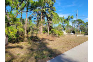 236 PINOLA AVENUE, LEHIGH ACRES, FL 33974 - MLS#MFRTB8454062