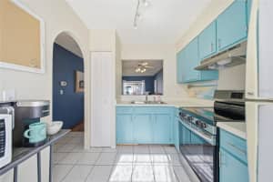 13717 MISSION OAKS BOULEVARD, SEMINOLE, FL 33776 - MLS#MFRTB8454165