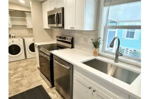 7107 MOUNT ESSEX DRIVE, ST PETERSBURG, FL 33702 - MLS#MFRTB8454306