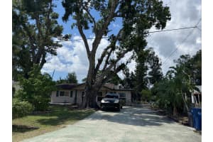1619 SUPONIC AVENUE, SARASOTA, FL 34243 - MLS#MFRTB8454462