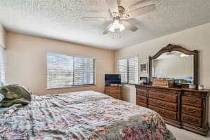 474 LAKEVIEW DRIVE, PALM HARBOR, FL 34683 - MLS#MFRTB8454468