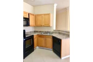 10538 VILLA VIEW CIRCLE, TAMPA, FL 33647 - MLS#MFRTB8454488