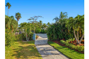 401 HARBOR DRIVE, BELLEAIR BEACH, FL 33786 - MLS#MFRTB8454528