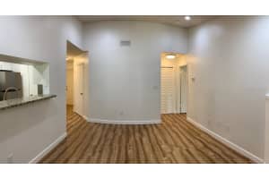 8625 MALLARD RESERVE DRIVE, TAMPA, FL 33614 - MLS#MFRTB8454569