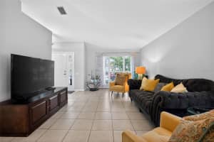 11519 MISTY ISLE LANE, RIVERVIEW, FL 33579 - MLS#MFRTB8454573