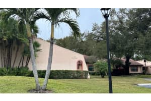 9783 86TH AVENUE, SEMINOLE, FL 33777 - MLS#MFRTB8454587