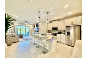 8319 WILDFLOWER GLEN AVENUE, ODESSA, FL 33556 - MLS#MFRTB8454612