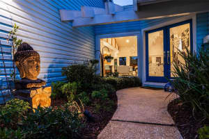 935 42ND AVENUE, ST PETERSBURG, FL 33703 - MLS#MFRTB8454660