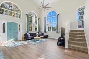 385 CAROLINA AVENUE, PALM HARBOR, FL 34683 Sold 01/12/26