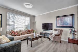 9834 LAKE CHASE ISLAND WAY, TAMPA, FL 33626 - MLS#MFRTB8454762