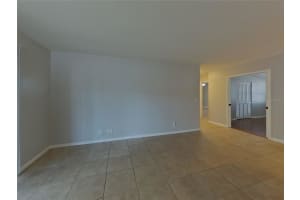 MLS# MFRTB8454766, Largo, Florida 33771