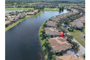 1324 EMERALD DUNES DRIVE, SUN CITY CENTER, FL 33573 - MLS#MFRTB8454872