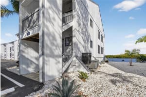 813 BAHIA DEL SOL DRIVE, RUSKIN, FL 33570 - MLS#MFRTB8454961