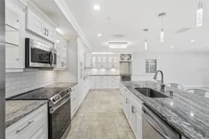 36750 US HIGHWAY 19 N #5-202, PALM HARBOR, FL 34683 - MLS#MFRTB8454984