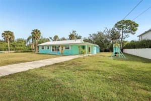 215 17TH STREET, RUSKIN, FL 33570 - MLS#MFRTB8455031