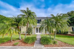 13693 ORANGE SUNSET DRIVE, TAMPA, FL 33618 - MLS#MFRTB8455087