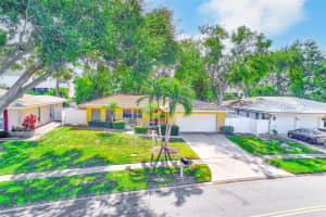 14690 IMPERIAL POINT DRIVE, LARGO, FL 33774 - MLS#MFRTB8455146