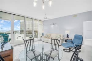 175 1ST STREET, ST PETERSBURG, FL 33701 - MLS#MFRTB8455189