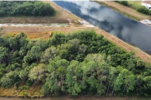 2805 17TH STREET, LEHIGH ACRES, FL 33971 - MLS#MFRTB8455192