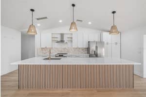 11707 CYPRESS PARK STREET, TAMPA, FL 33624 - MLS#MFRTB8455195