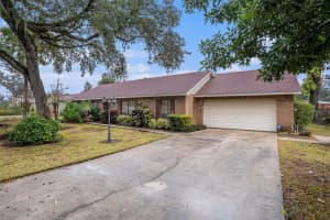 2110 SILOAM SPRINGS DRIVE, DOVER, FL 33527 - MLS#MFRTB8455216