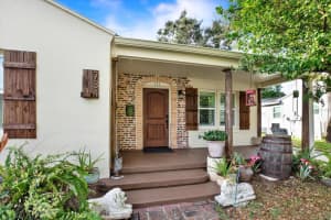 734 37TH AVENUE, ST PETERSBURG, FL 33704 - MLS#MFRTB8455226