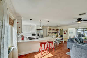 279 79TH AVENUE, ST PETERSBURG, FL 33702 - MLS#MFRTB8455532